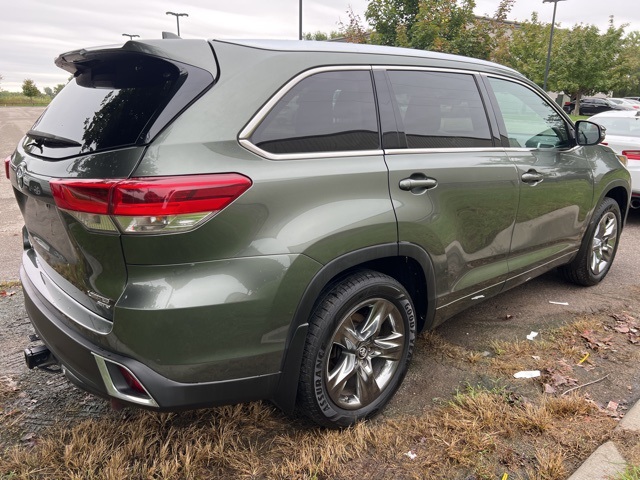 2017 Toyota Highlander Limited 4