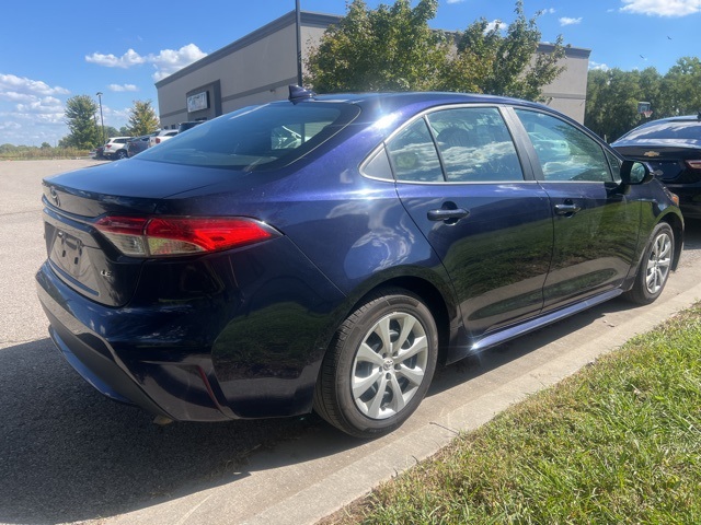 2021 Toyota Corolla LE 4