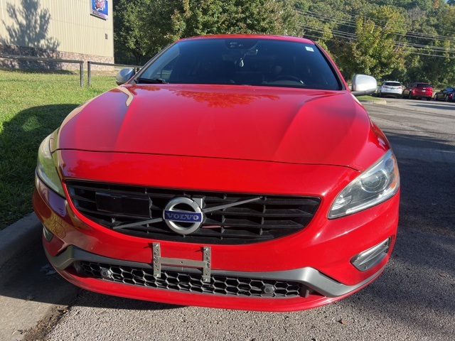 2017 Volvo S60 T6 R-Design Platinum 2