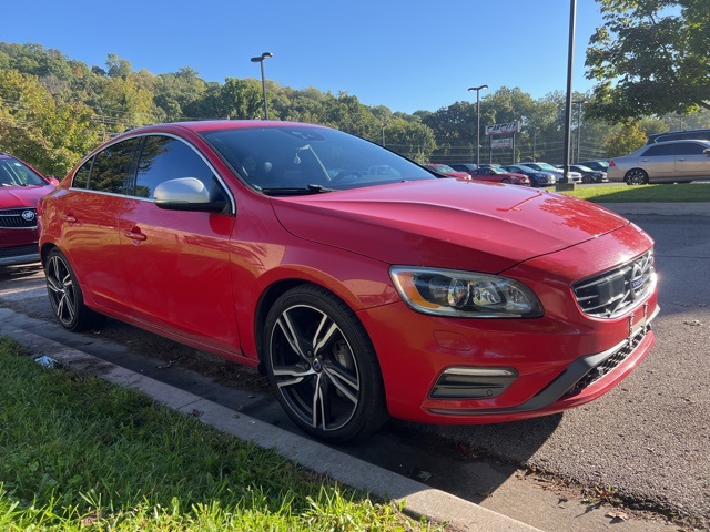 2017 Volvo S60 T6 R-Design Platinum 3