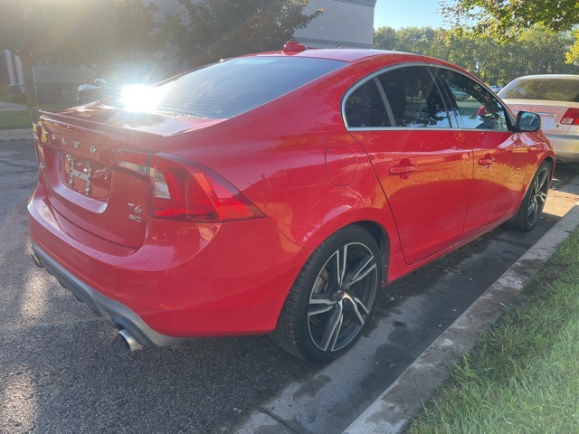 2017 Volvo S60 T6 R-Design Platinum 4