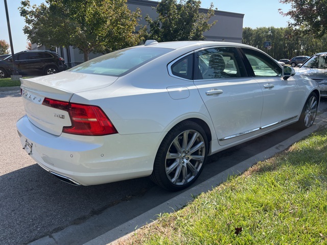 2018 Volvo S90 Hybrid T8 Inscription 4