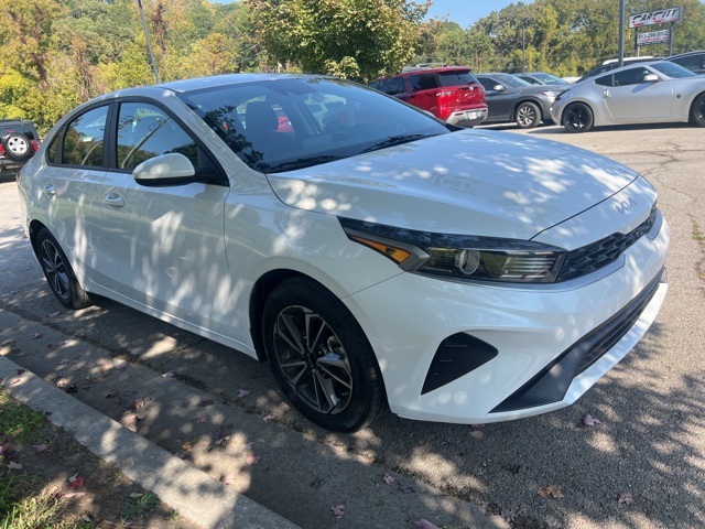 2022 Kia Forte LXS 3