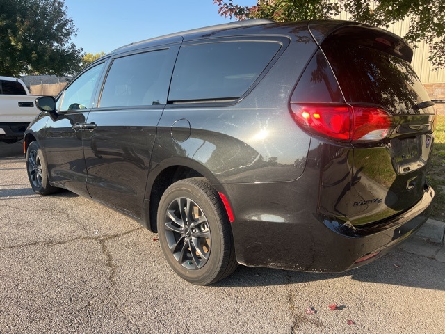 2020 Chrysler Pacifica Launch Edition 6