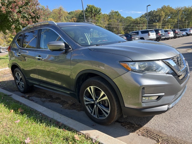 2018 Nissan Rogue SL 3