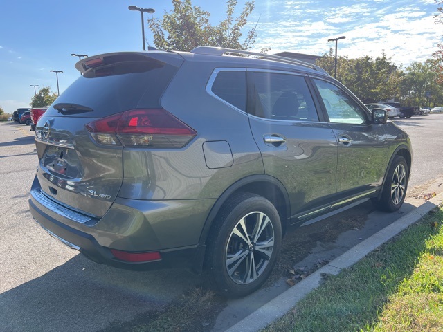 2018 Nissan Rogue SL 4