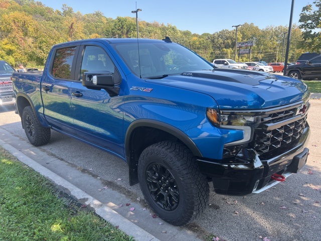 2022 Chevrolet Silverado 1500 ZR2 3