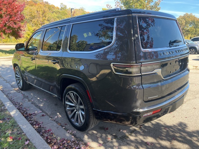 2023 Jeep Grand Wagoneer Series II 8