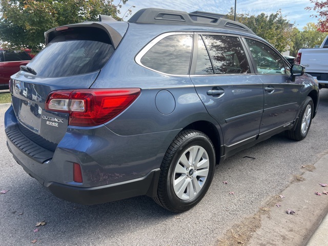 2017 Subaru Outback 2.5i Premium 4