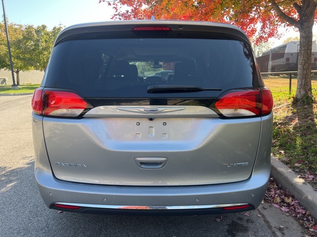 2020 Chrysler Pacifica Limited 5