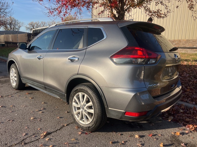 2020 Nissan Rogue SV 6