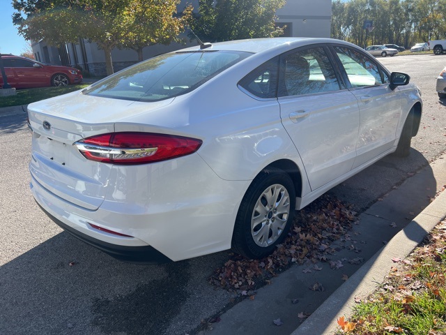 2019 Ford Fusion S 4