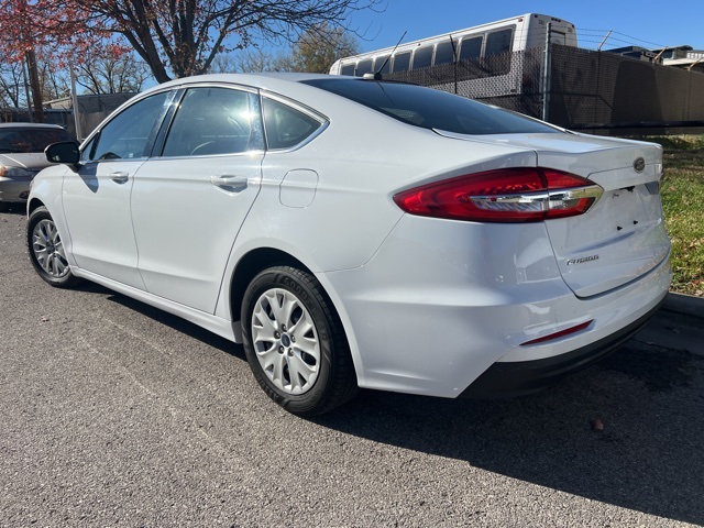 2019 Ford Fusion S 6