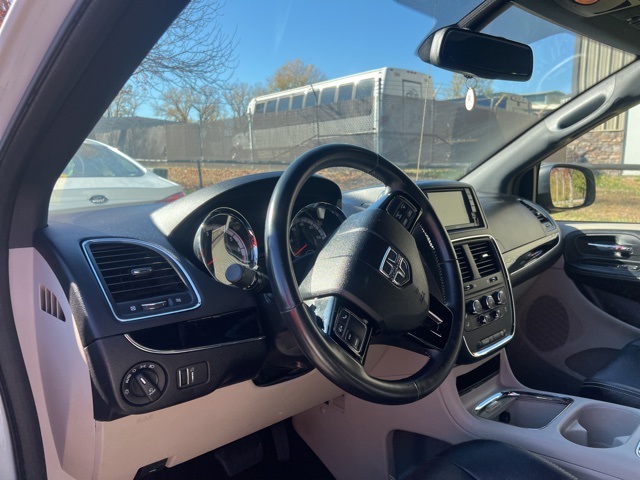 2019 Dodge Grand Caravan SXT 7