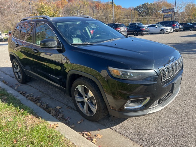 2019 Jeep Cherokee Limited 3