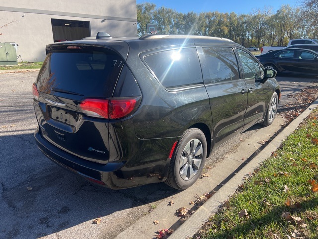 2018 Chrysler Pacifica Hybrid Limited 4