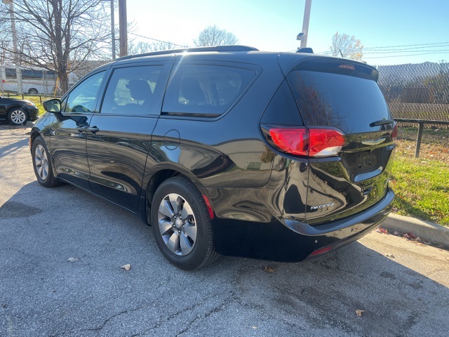 2018 Chrysler Pacifica Hybrid Limited 6