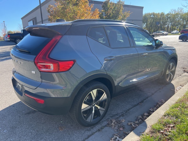 2021 Volvo XC40 Recharge Pure Electric P8 4