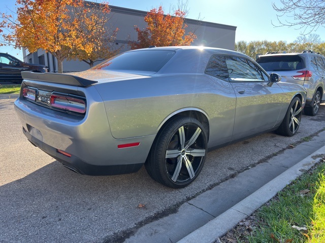 2015 Dodge Challenger SXT 4