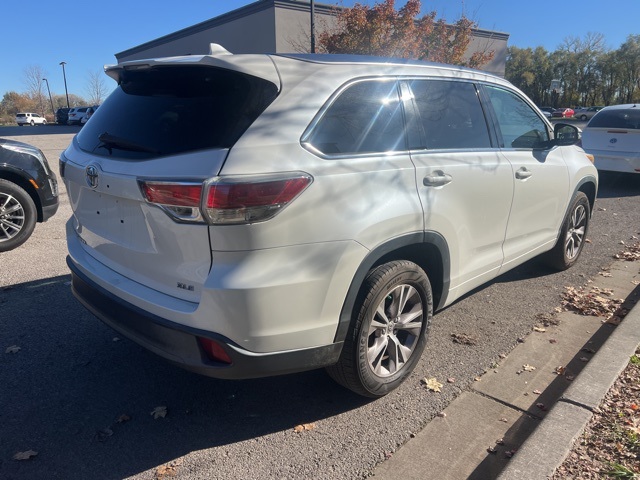 2015 Toyota Highlander XLE V6 4