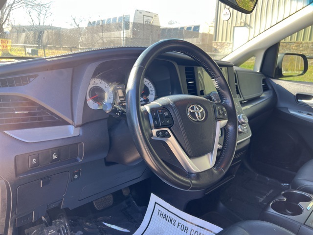 2015 Toyota Sienna SE 5