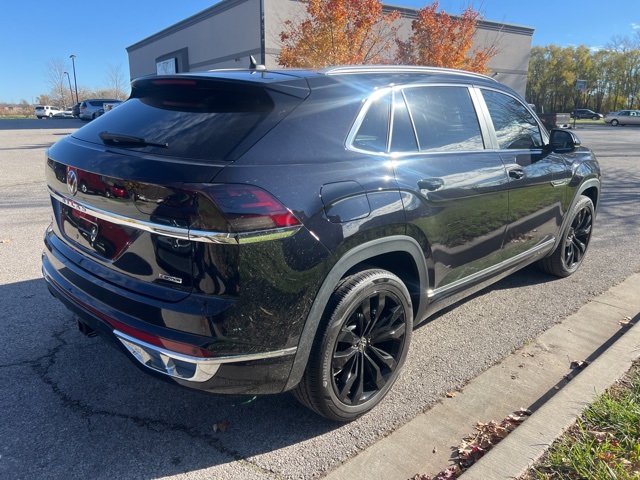 2021 Volkswagen Atlas Cross Sport 3.6L V6 SEL R-Line 4