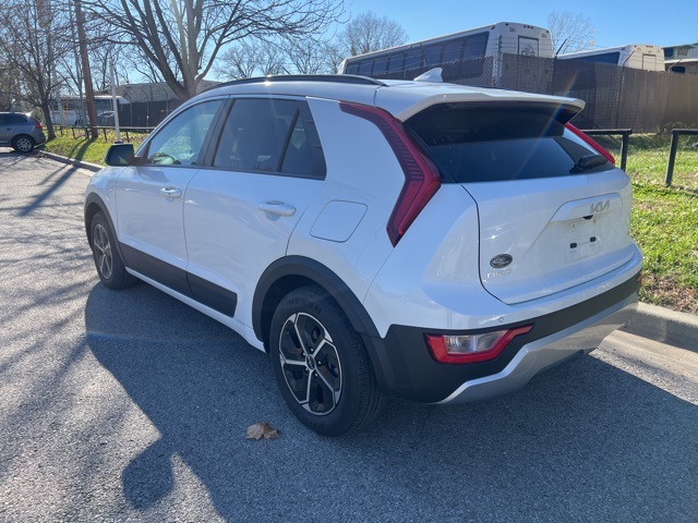 2023 Kia Niro EX 6