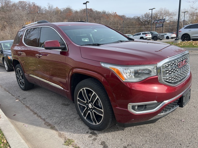 2017 GMC Acadia Denali 2