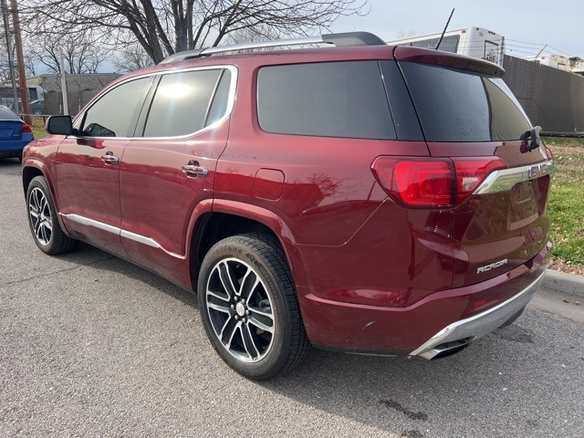 2017 GMC Acadia Denali 5