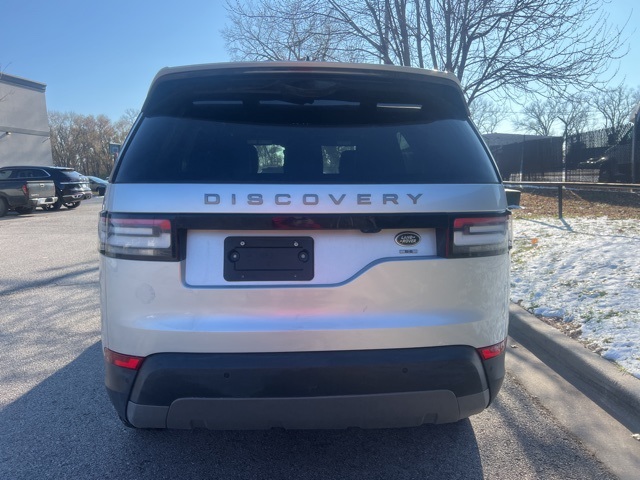 2020 Land Rover Discovery SE 5