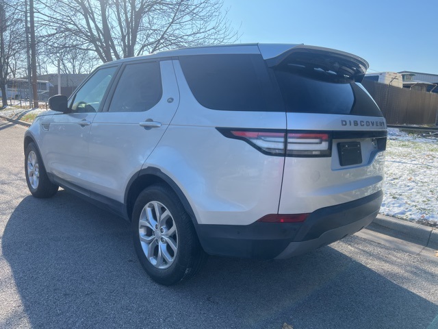 2020 Land Rover Discovery SE 6