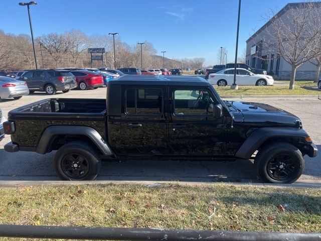 2020 Jeep Gladiator Sport 4