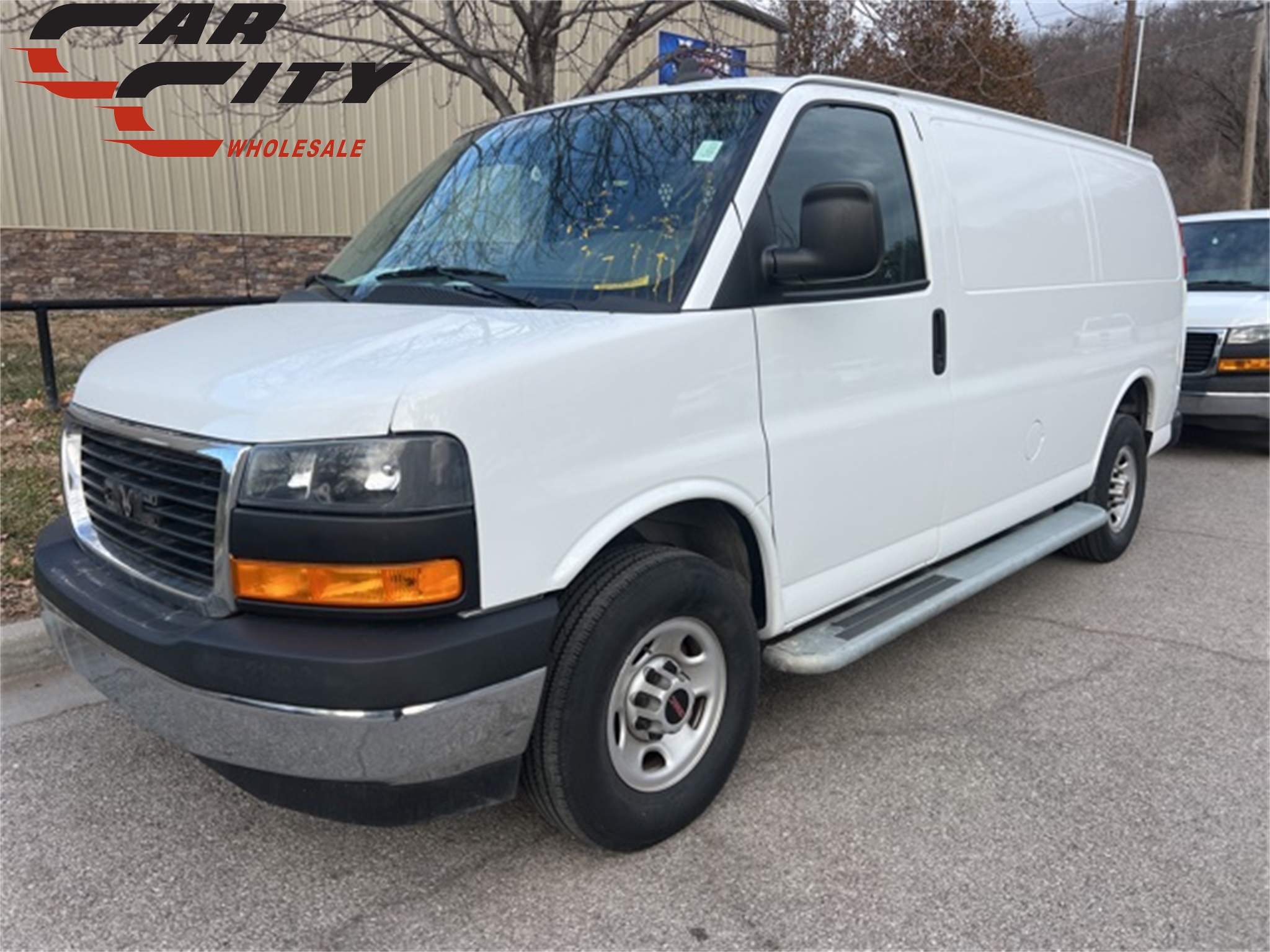 2022 GMC Savana 2500 Work Van 1