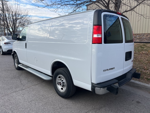 2022 GMC Savana 2500 Work Van 7