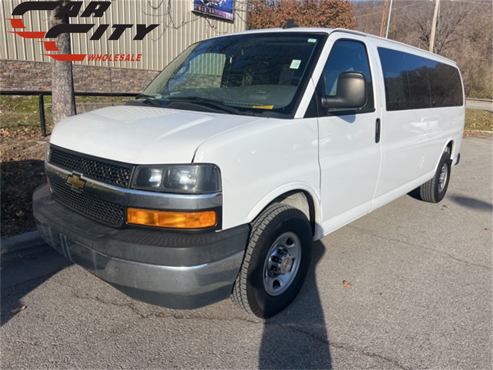 2020 Chevrolet Express 3500 LT 1