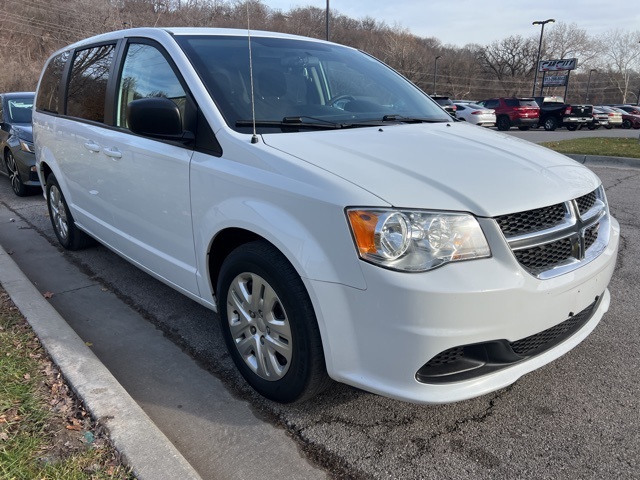 2018 Dodge Grand Caravan SE 3