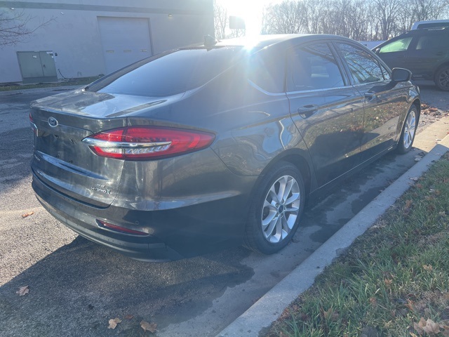 2019 Ford Fusion Hybrid SE 4