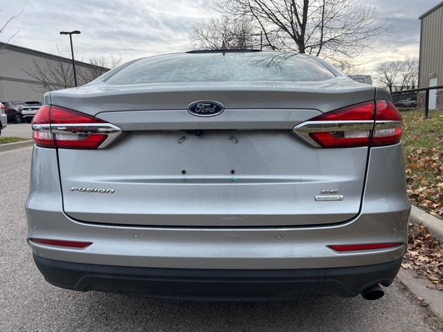 2020 Ford Fusion SE 4