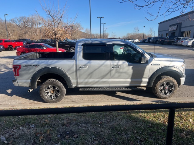 2017 Ford F-150 XLT 4