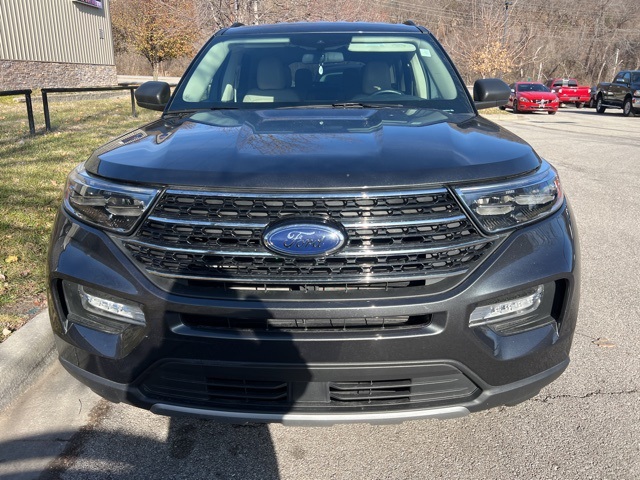 2020 Ford Explorer XLT 2