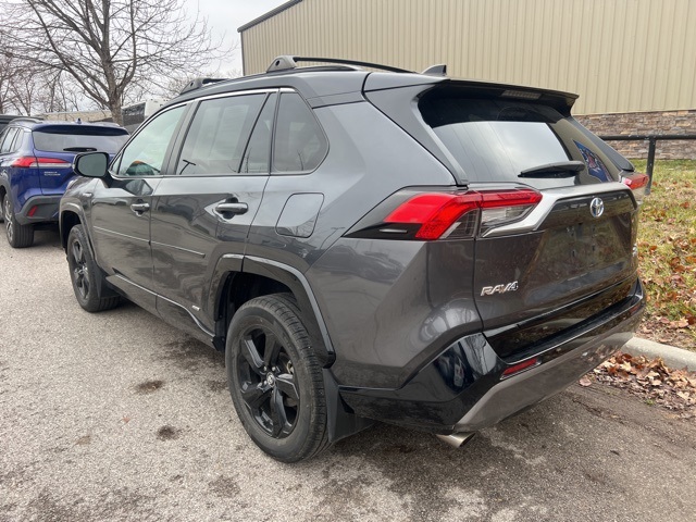 2020 Toyota RAV4 Hybrid XSE 7