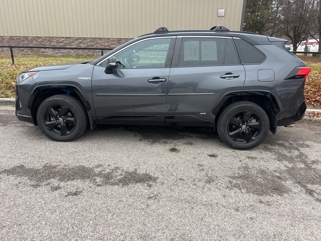 2020 Toyota RAV4 Hybrid XSE 9