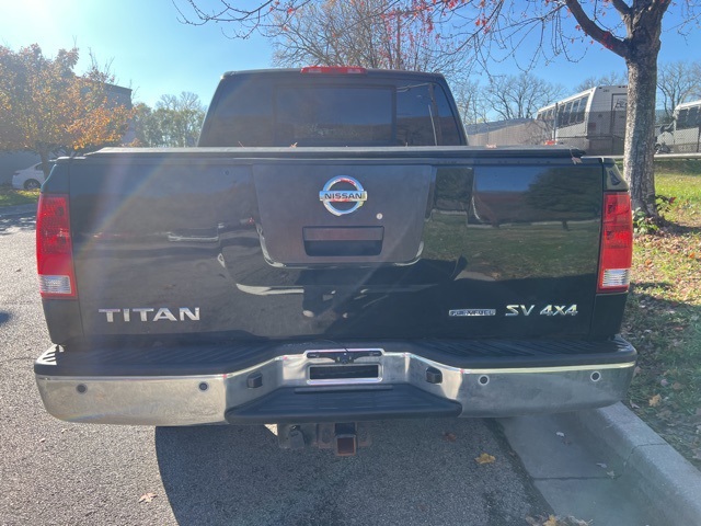 2012 Nissan Titan SV 5