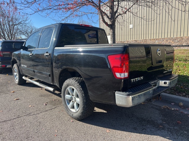 2012 Nissan Titan SV 6