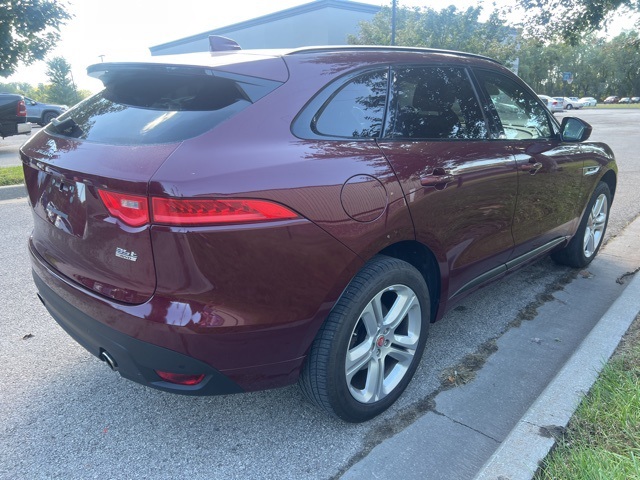 2017 Jaguar F-PACE 35t R-Sport 4