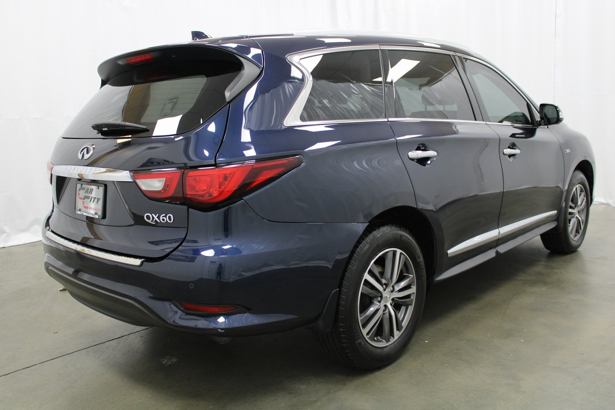 2018 INFINITI QX60 Base 5