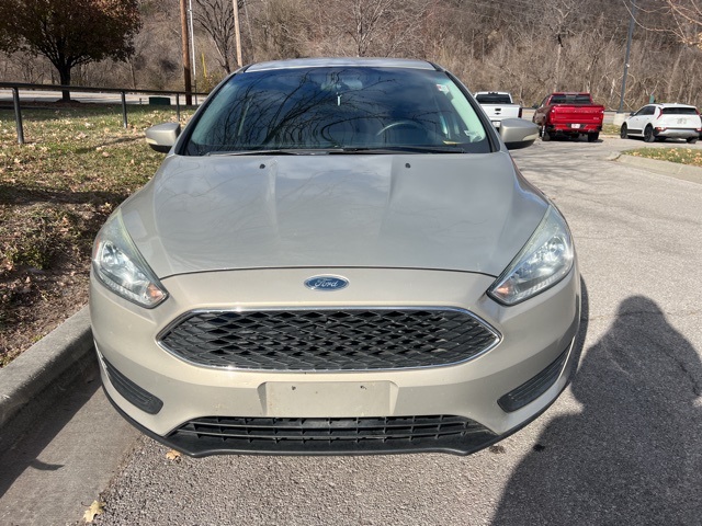 2015 Ford Focus SE 2