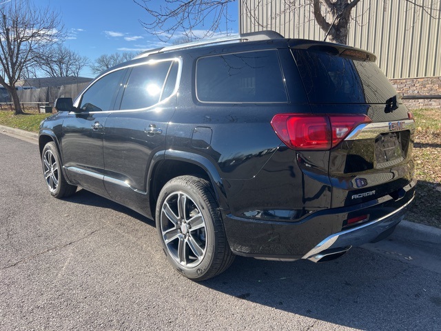 2019 GMC Acadia Denali 6