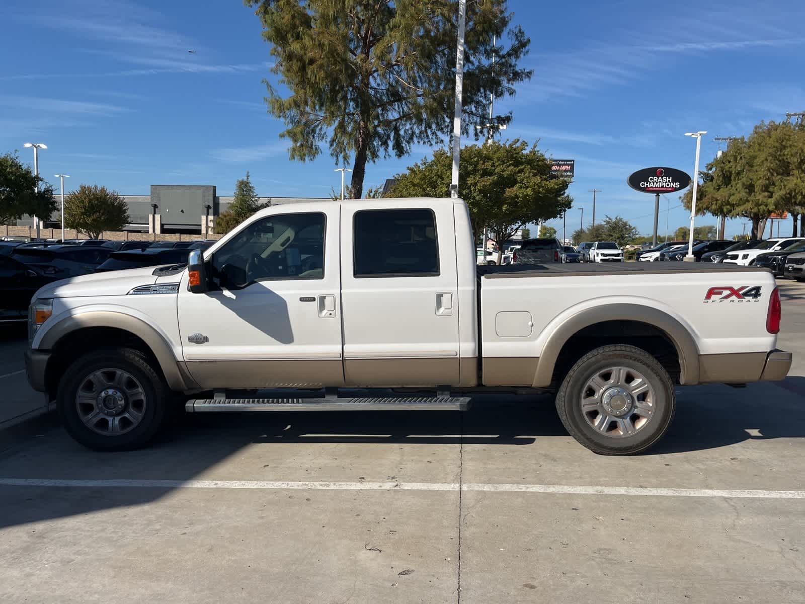 2013 Ford Super Duty F-250 SRW King Ranch 4WD Crew Cab 156 8