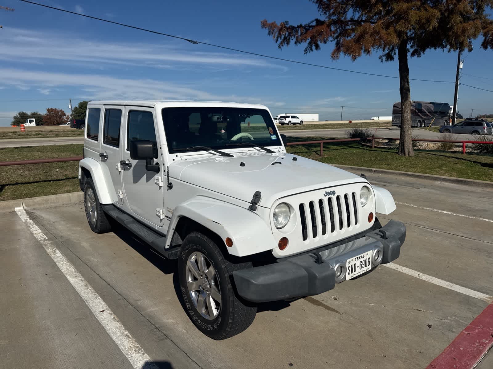 2013 Jeep Wrangler Unlimited Sahara 3